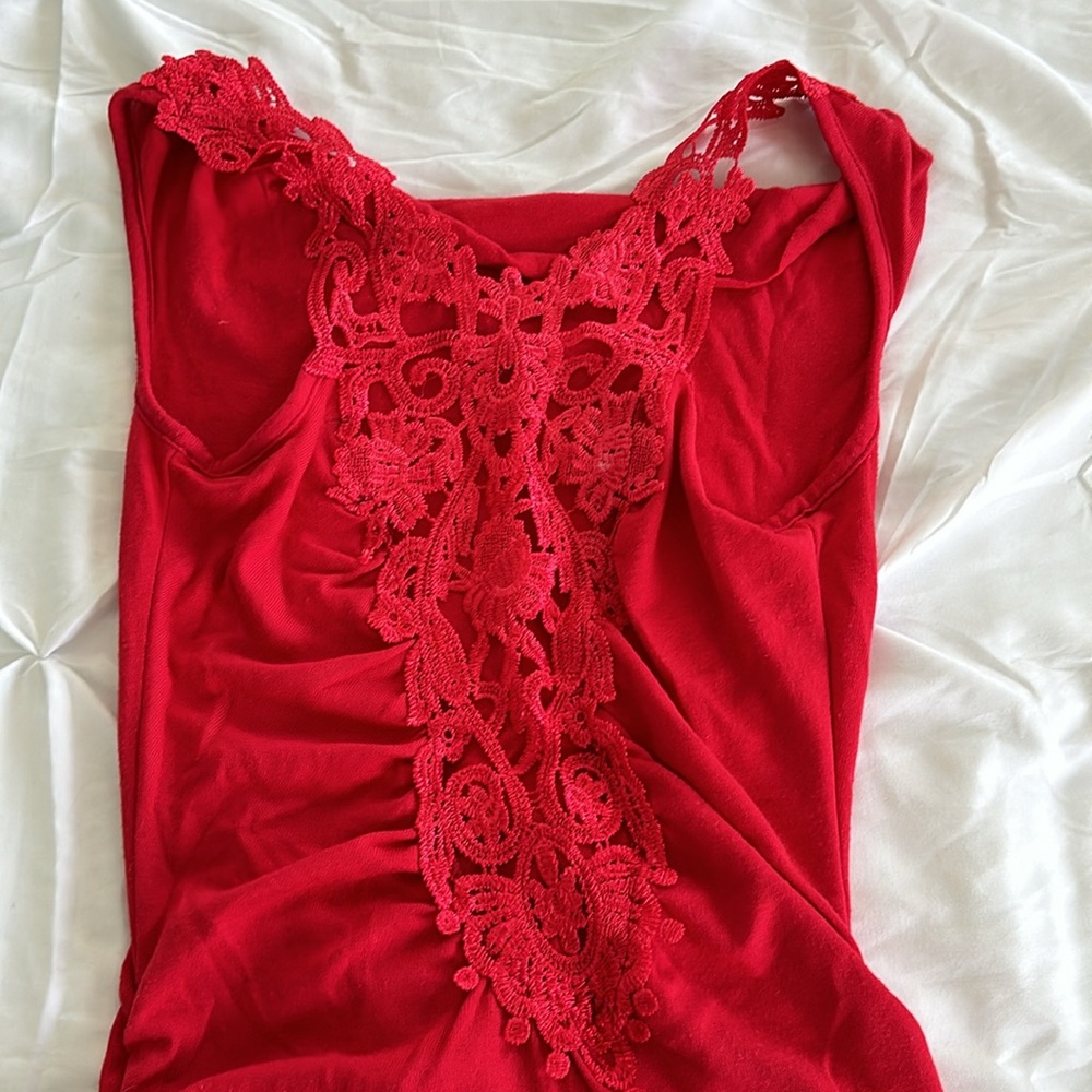 SMALL RED DRESS - Picture 2 of 4
